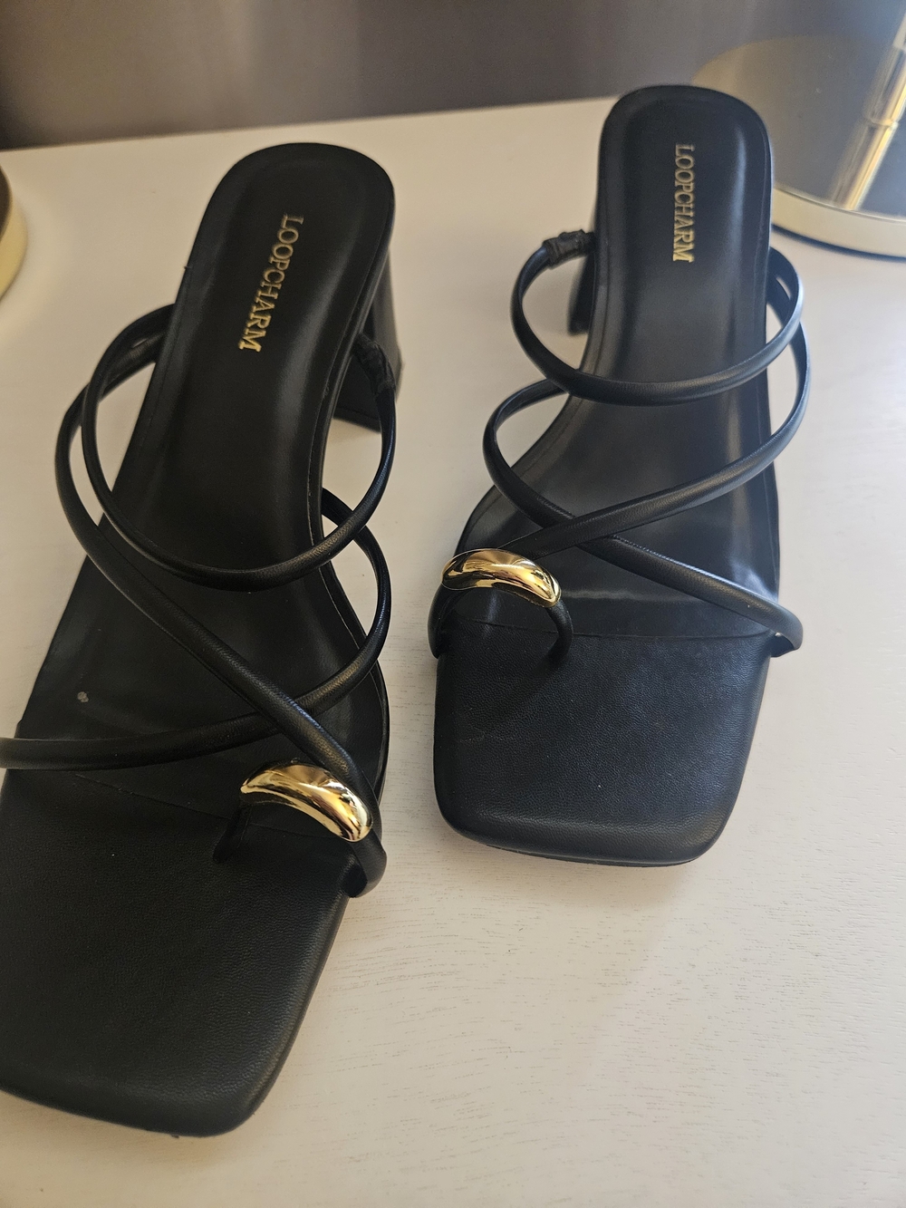 Black Strappy Toe-Ring Sandal with Gold Accent Size 8